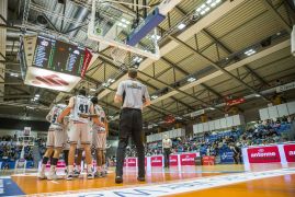 Medipolis SC Jena Eisbaeren Bremerhaven 10102021 00042